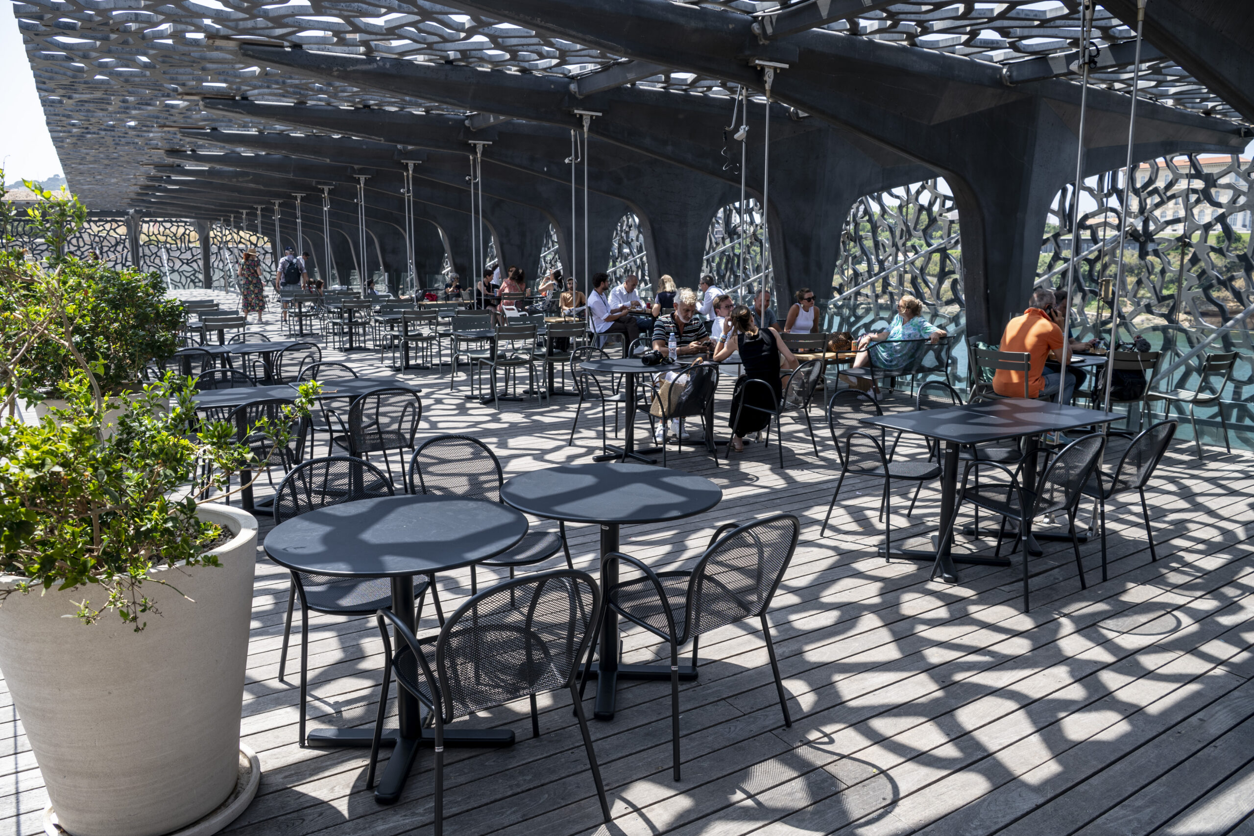 La Terrasse, « Michel par AM » ©Francois Moura