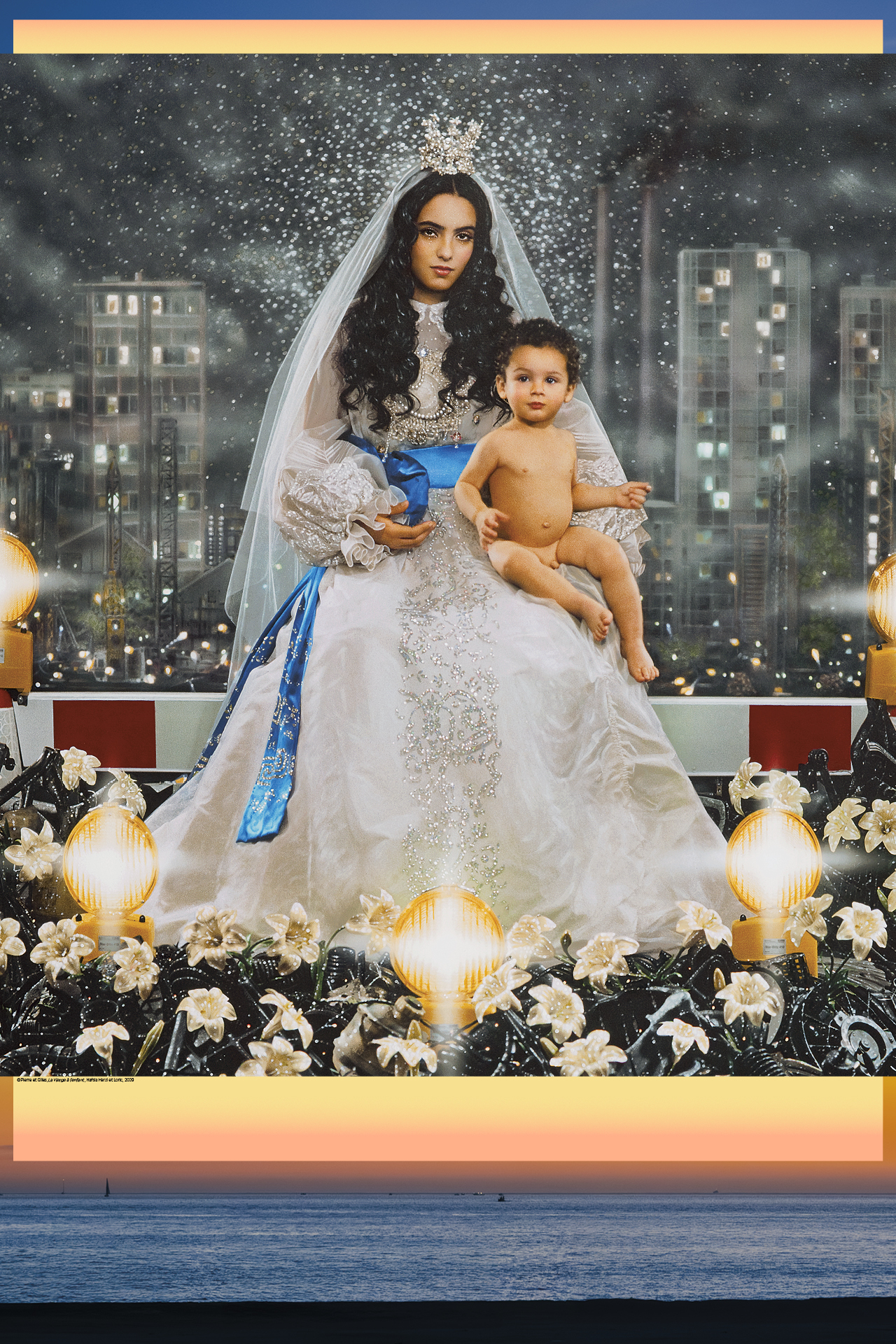 © Pierre et Gilles, La Vierge à l’enfant, Hafsia Herzi et Loric, 2009