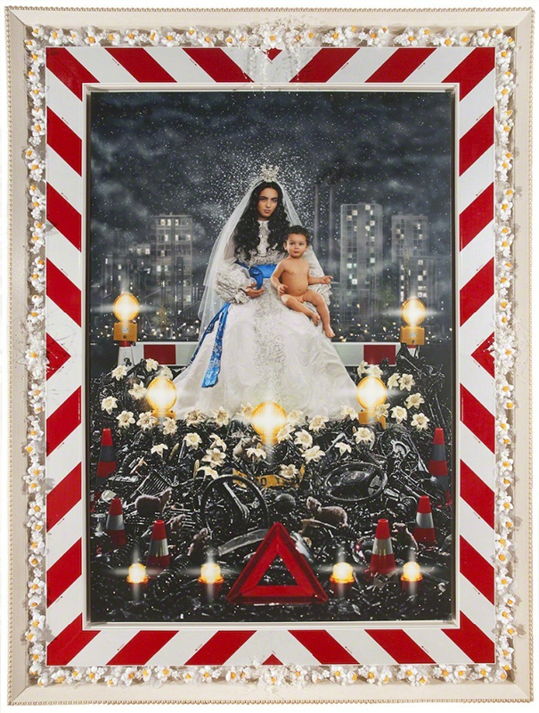 © Pierre et Gilles, La Vierge à l’enfant, Hafsia Herzi et Loric, 2009 Installation à l’église Sainte Eustache, dans le cadre de « La force de l’art », Paris, avril 2009 Format sans cadre : 200 x 134 cm ; Format avec cadre : 260,5 x 194,5 cm Collection Pierre et Gilles