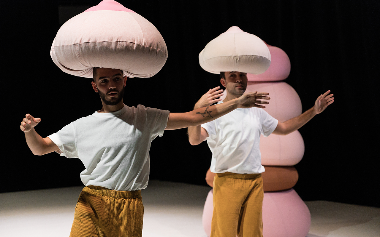 Le petit B de Marion Muzac / MZ Productions Photo : © Frédéric Iovino Installation © Émilie Faïf